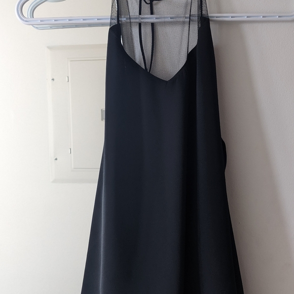 BNWT Babaton Mirco Halter Blouse - Picture 4 of 5